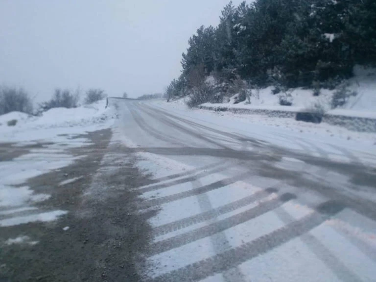 Εκτακτο δελτίο από την ΕΜΥ: Χιόνια, βροχές, καταιγίδες έως την Τετάρτη! – Σαρωτικοί άνεμοι 10 μποφόρ στο Αιγαίο